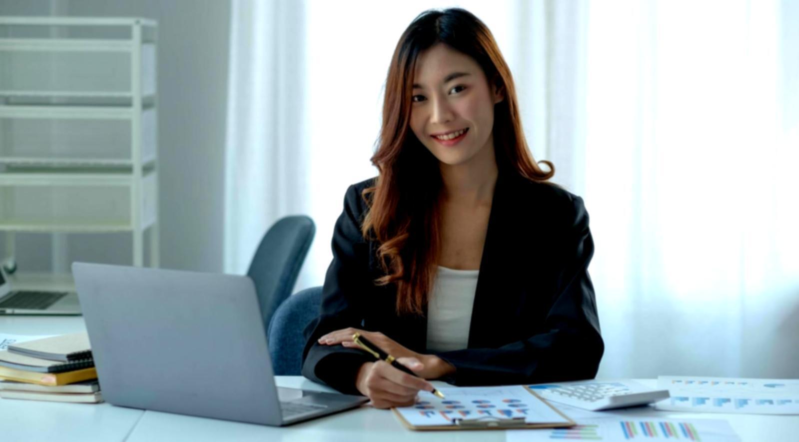 Team collaboration on financial strategy development